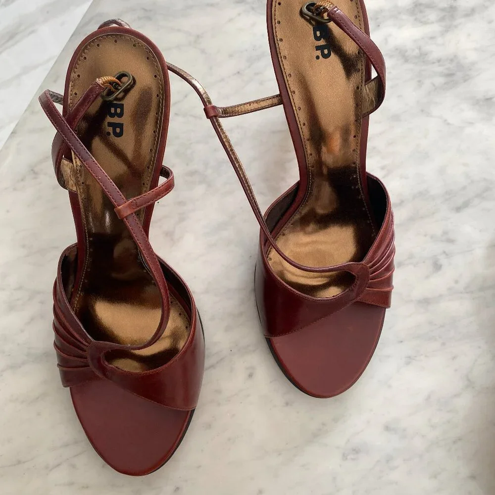 Brown Strappy Leather Heels (NWOT) - Size 11 - Picture 2 of 5